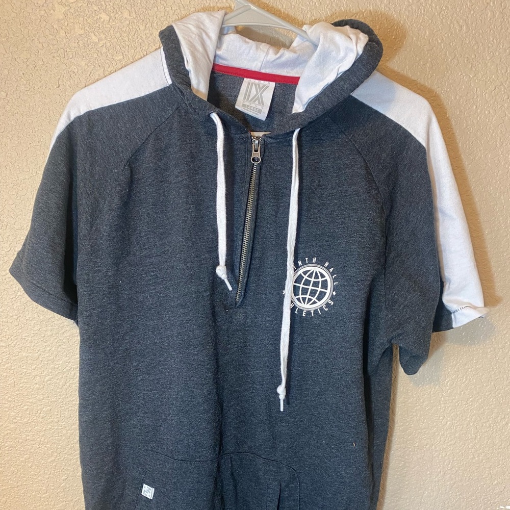 Ninth hall hooded t shirt with pocket